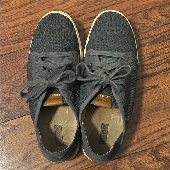 Women’s Olukai gray sneakers. Size 9. - Picture 3 of 4